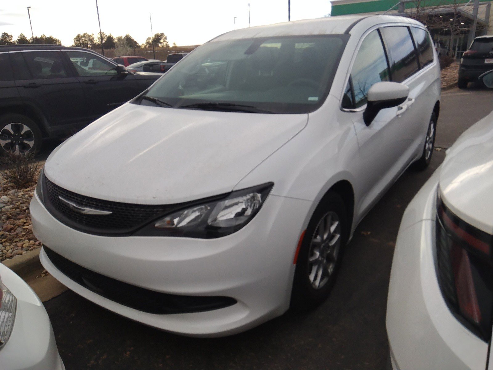 Used 2022 Chrysler Voyager LX FWD