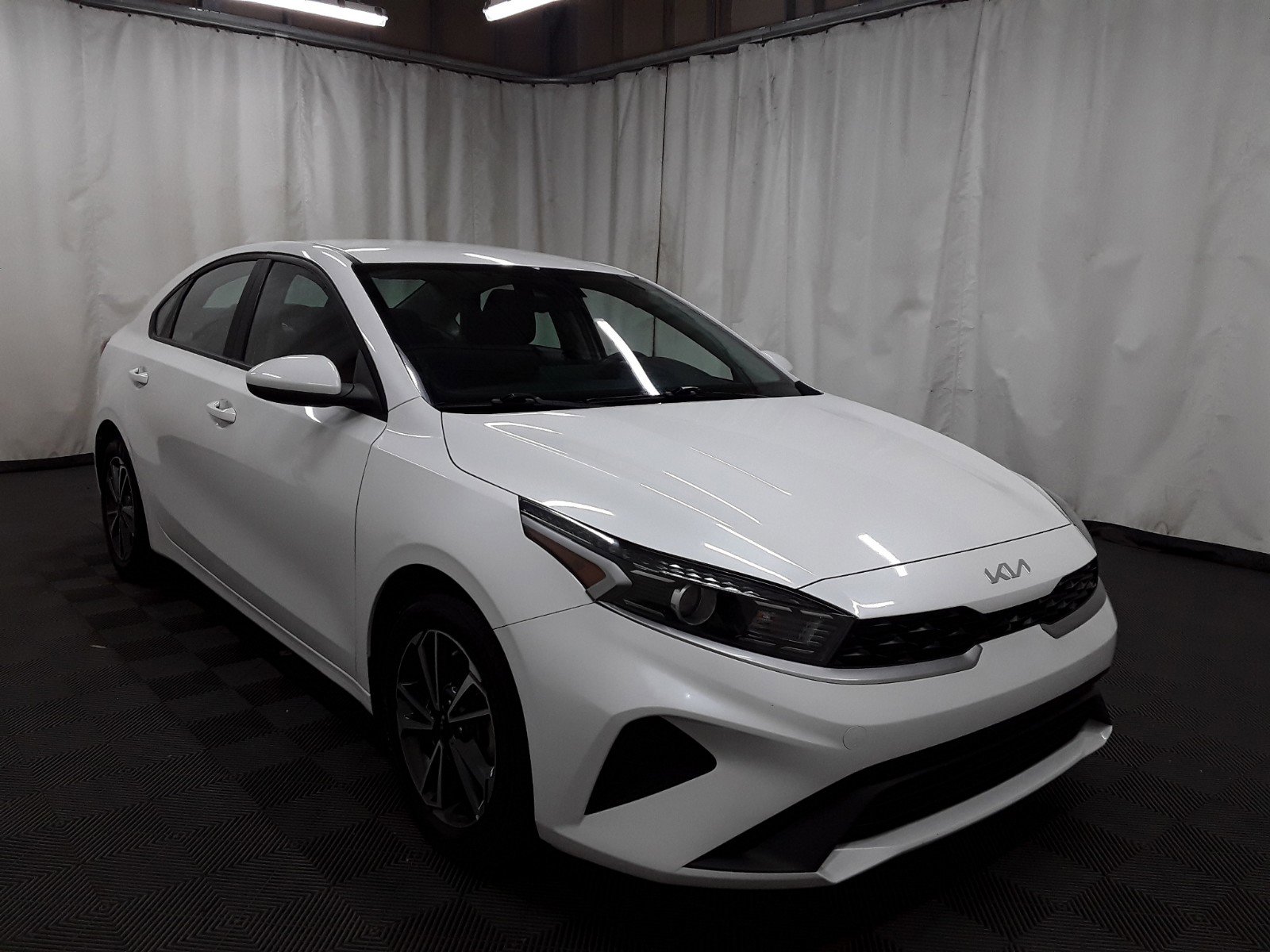 2022 Kia Forte LXS IVT