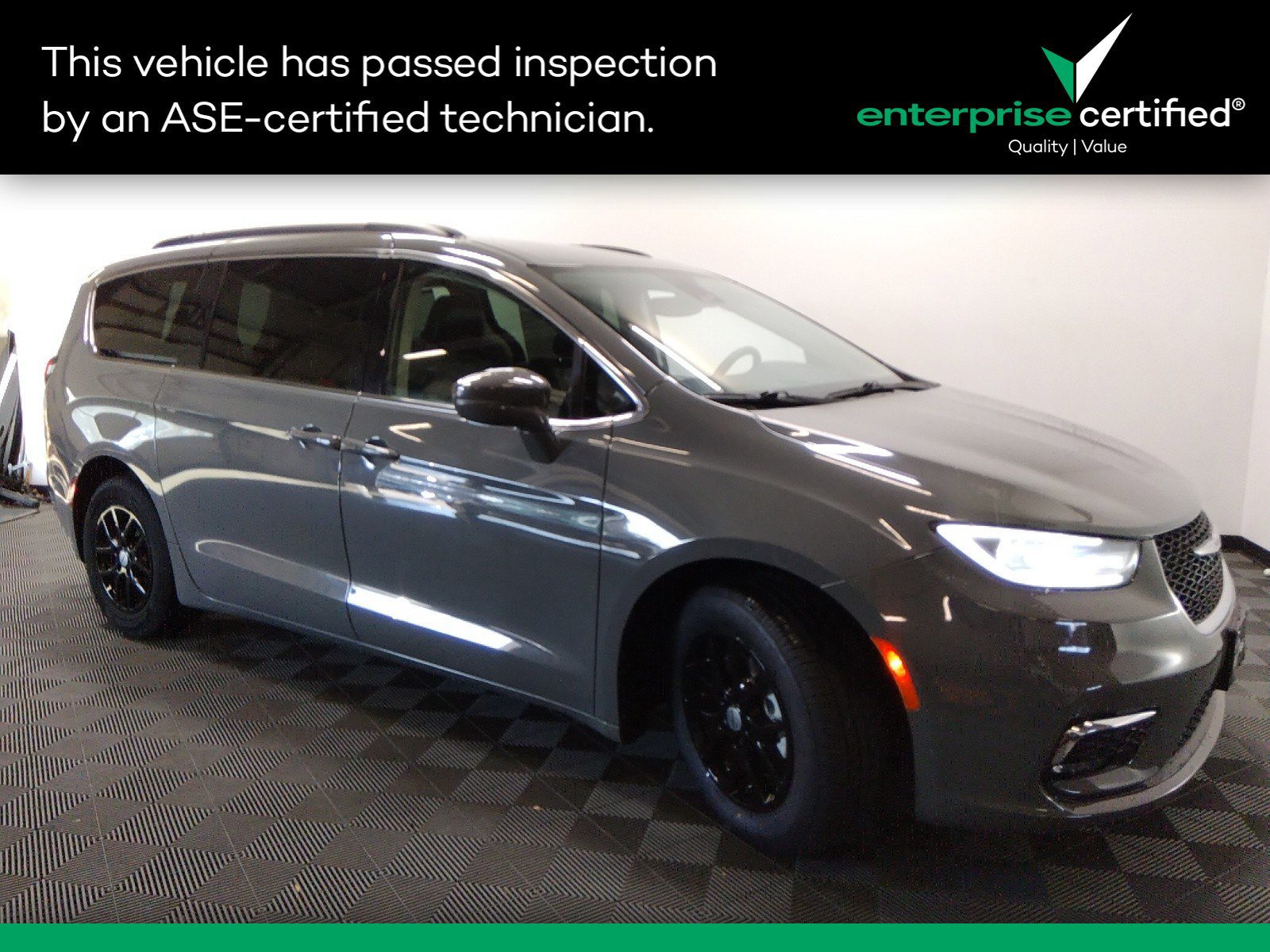 Used 2022 Chrysler Pacifica Touring L FWD