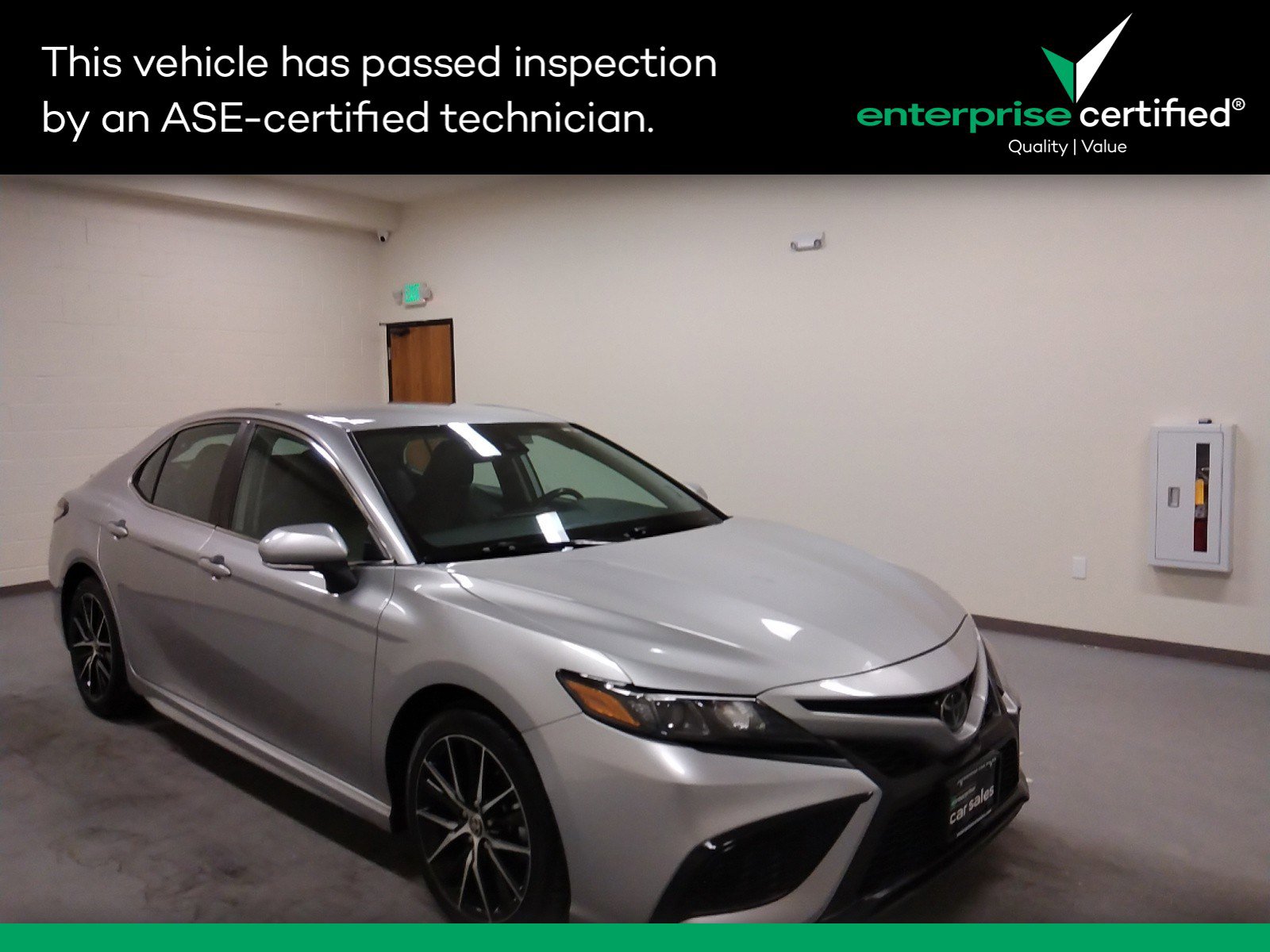 Used 2022 Toyota Camry SE Auto