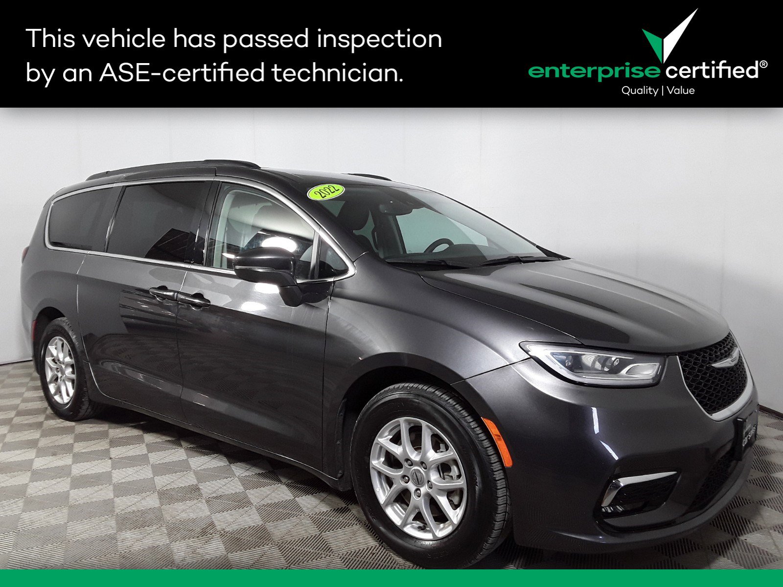 Used 2022 Chrysler Pacifica Touring L FWD