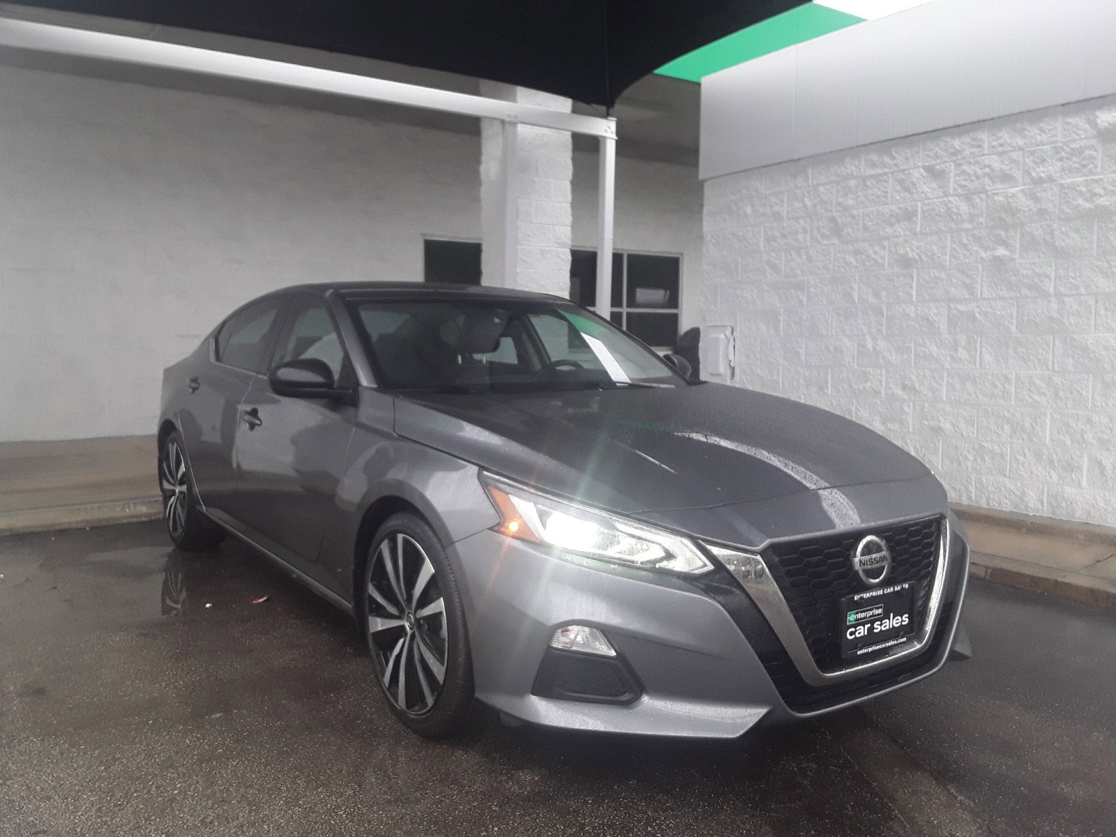 Used 2022 Nissan Altima 2.5 SR Sedan