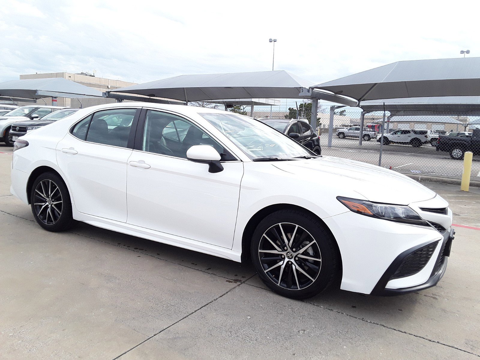 2021 Toyota Camry SE Auto