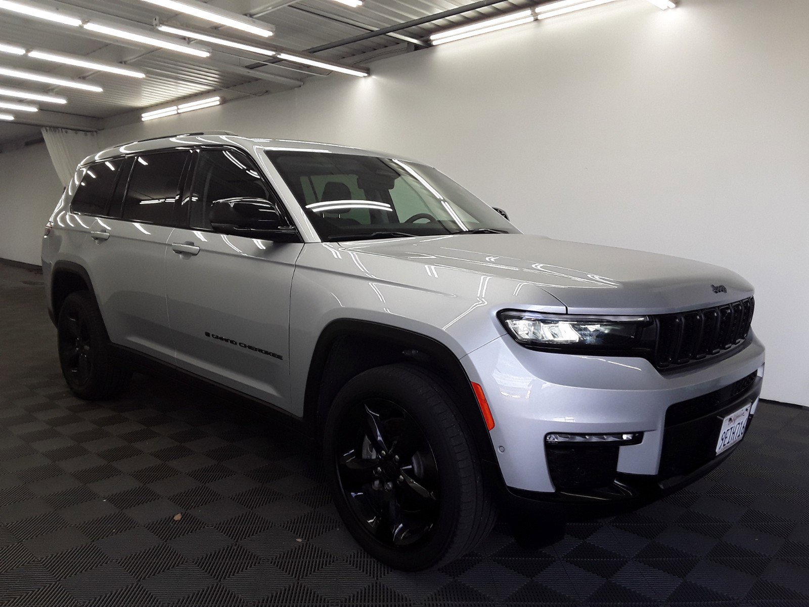 Used 2023 Jeep Grand Cherokee L Limited 4x4