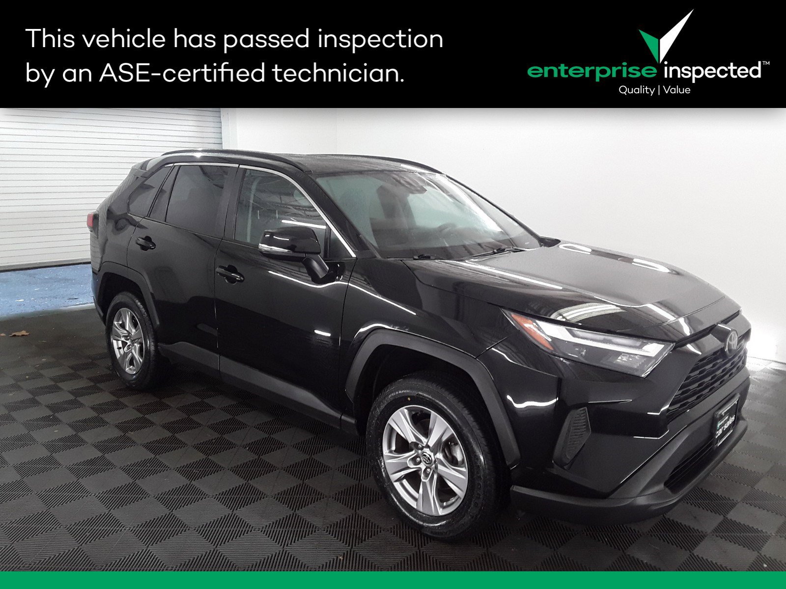 Used 2022 Toyota RAV4 XLE AWD