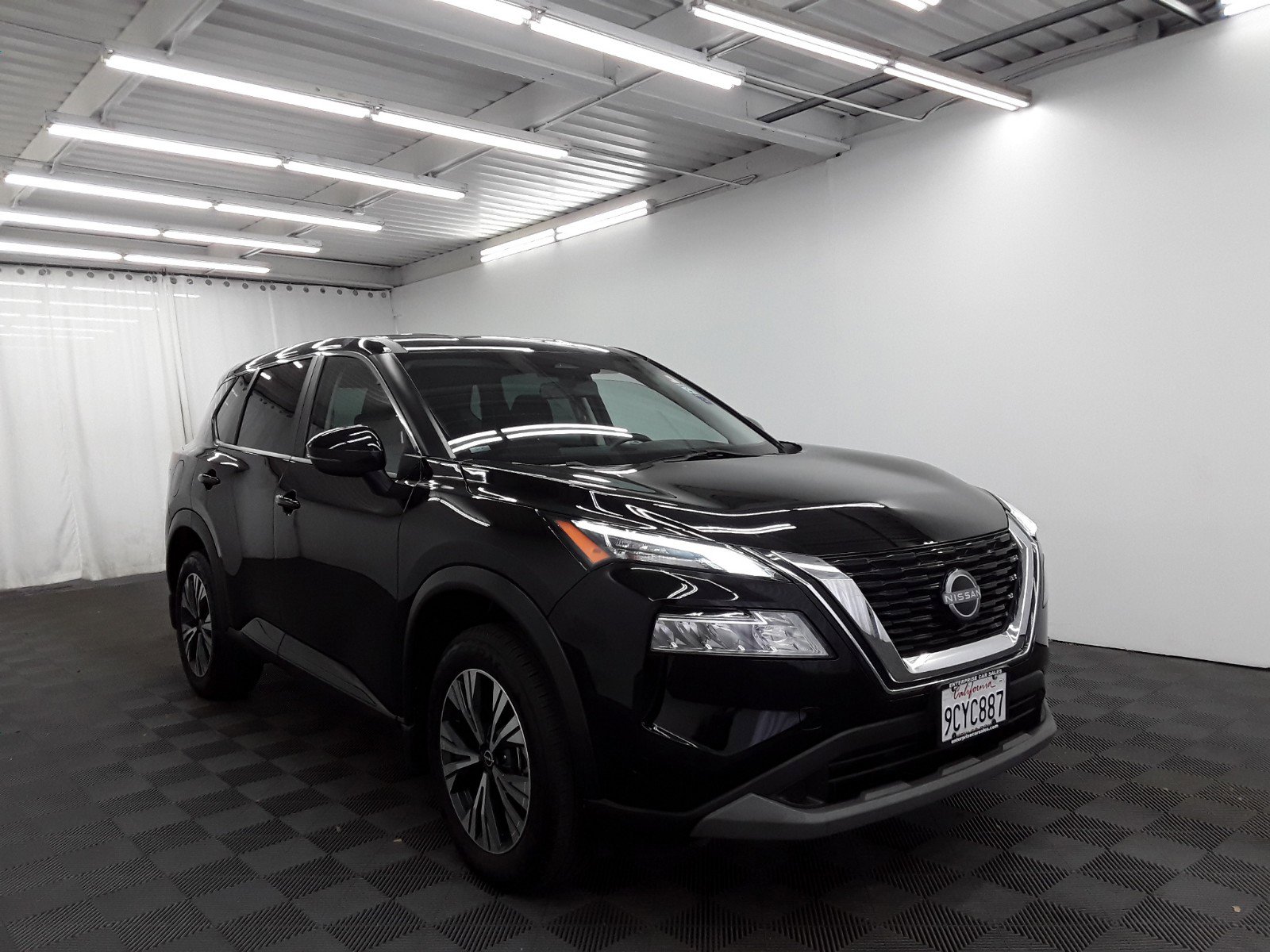 2022 Nissan Rogue FWD SV