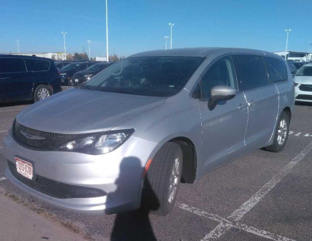 2023 Chrysler Voyager LX FWD