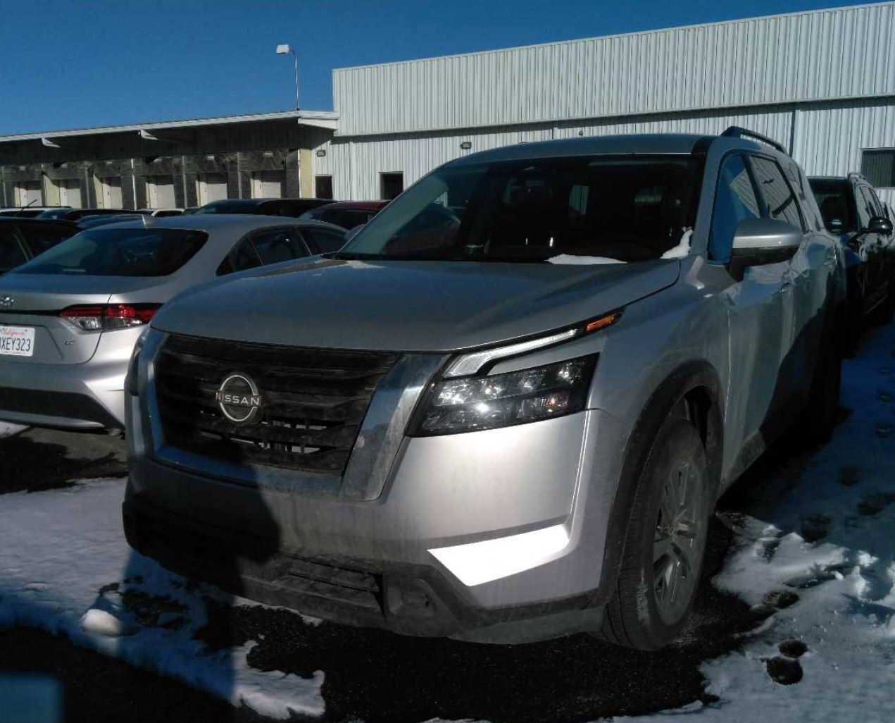 Used 2023 Nissan Pathfinder SV 4WD