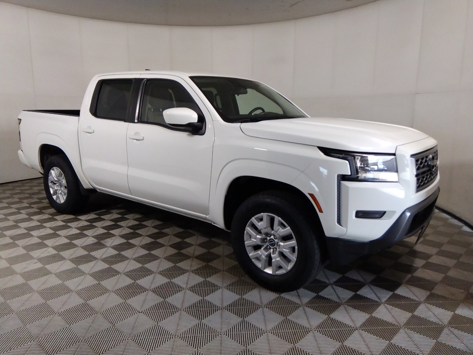 2022 Nissan Frontier Crew Cab 4x4 SV Auto