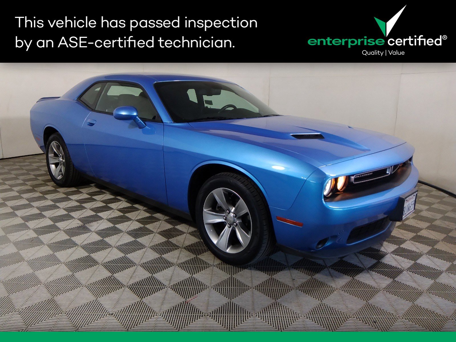 Used 2019 Dodge Challenger SXT RWD