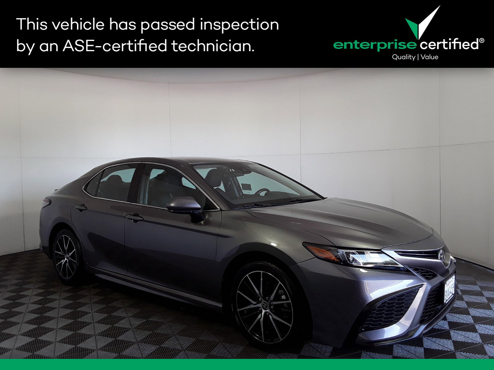 Used 2021 Toyota Camry SE Auto