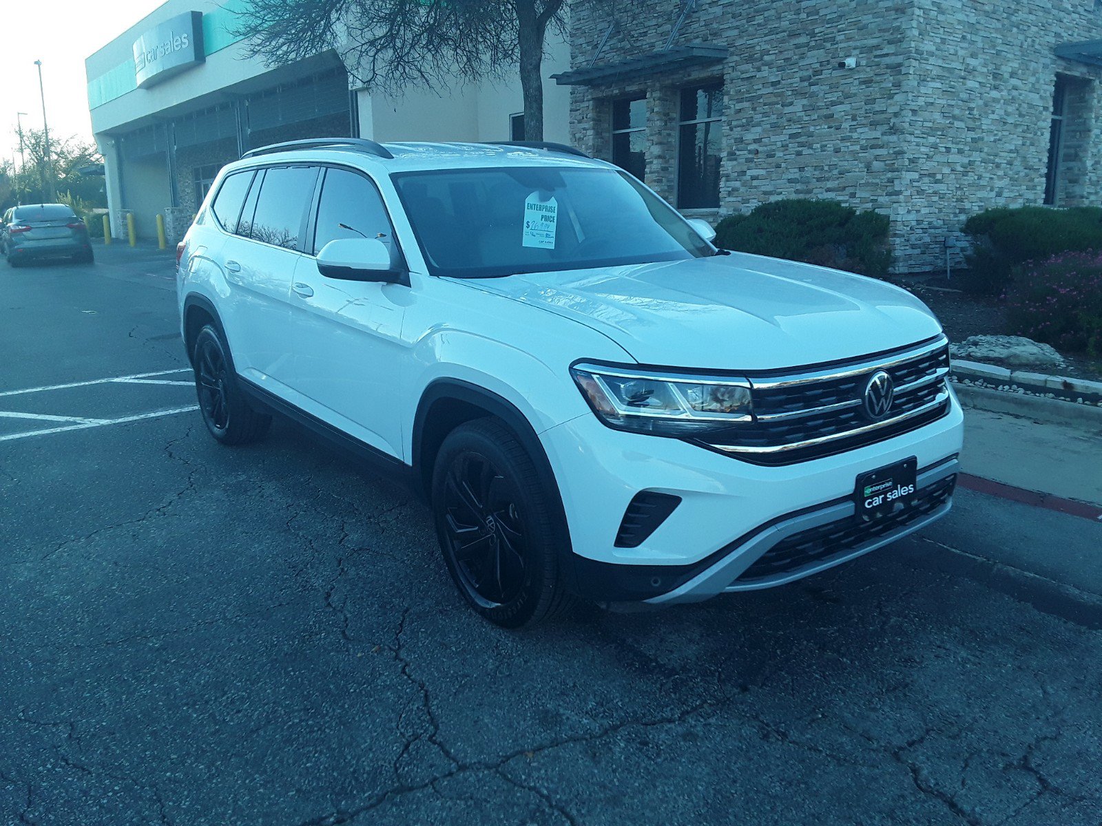 2023 Volkswagen Atlas 3.6L V6 SE w/Technology FWD