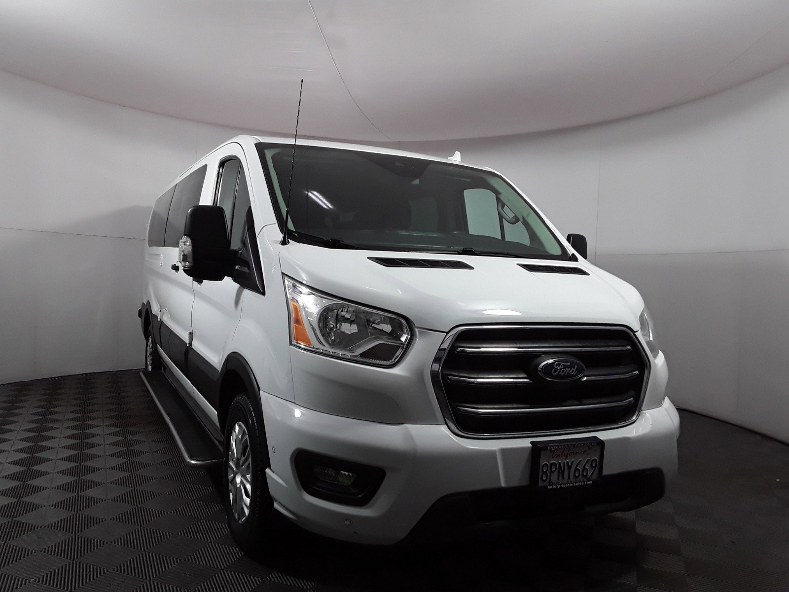 2020 Ford Transit Passenger Wagon T-350 148