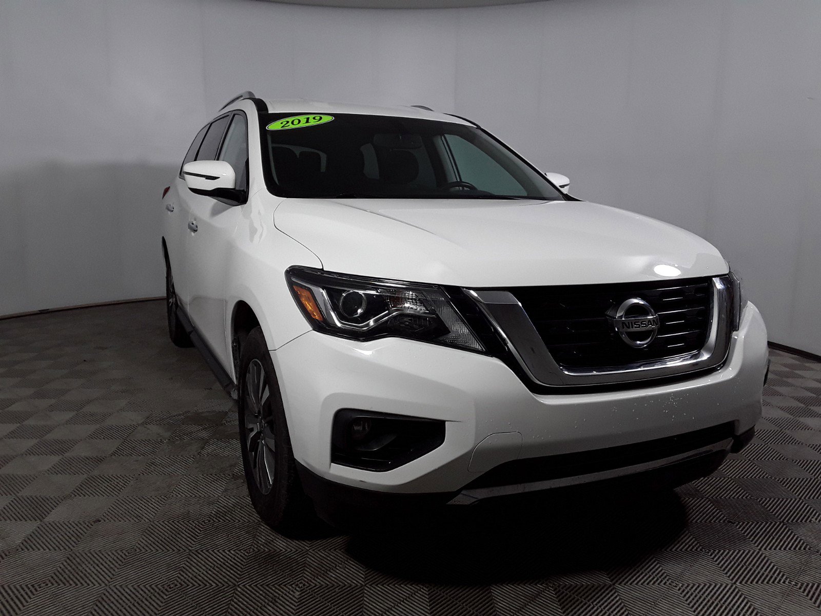 Used 2019 Nissan Pathfinder 4x4 SV