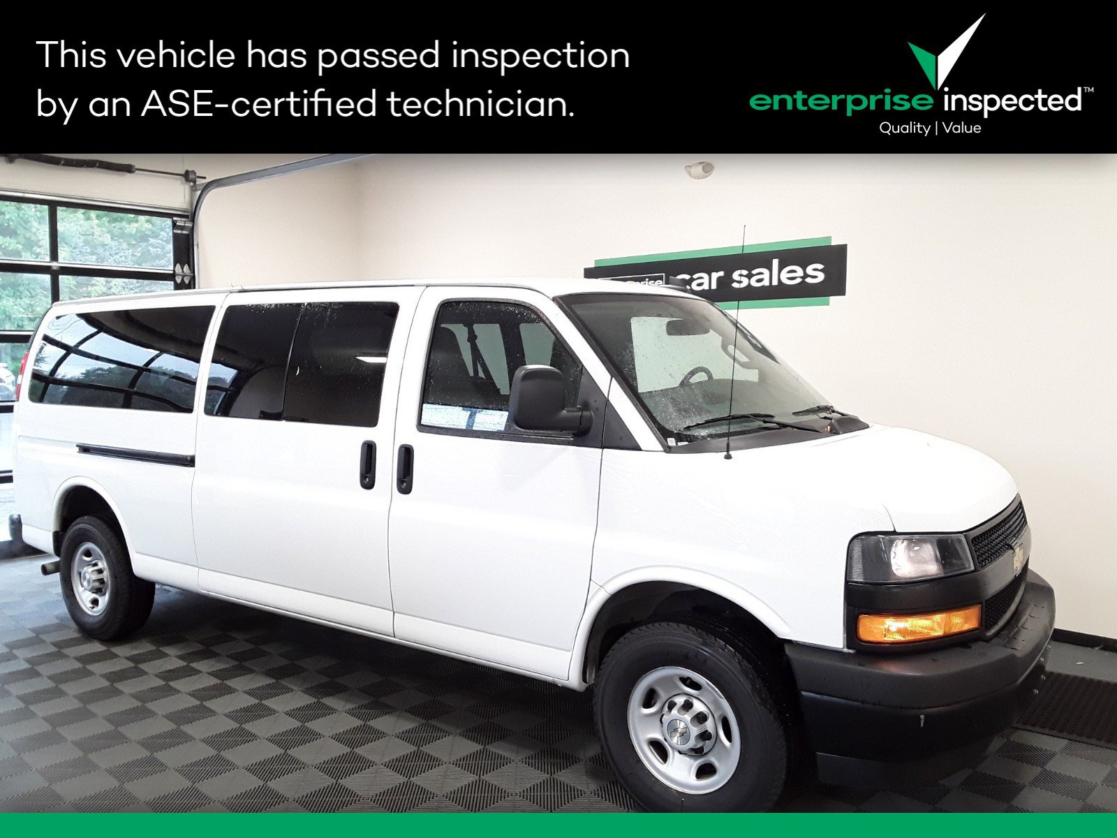 2022 Chevrolet Express Passenger RWD 3500 155