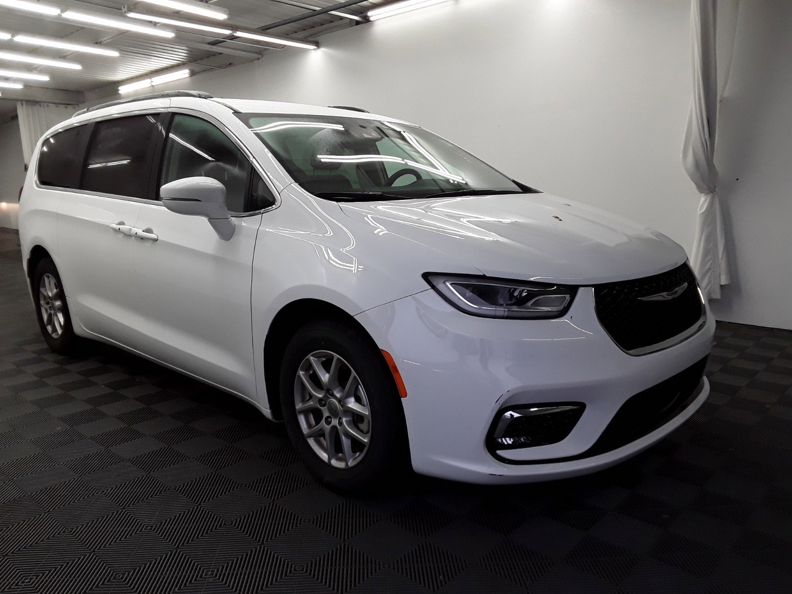 2022 Chrysler Pacifica Touring L FWD