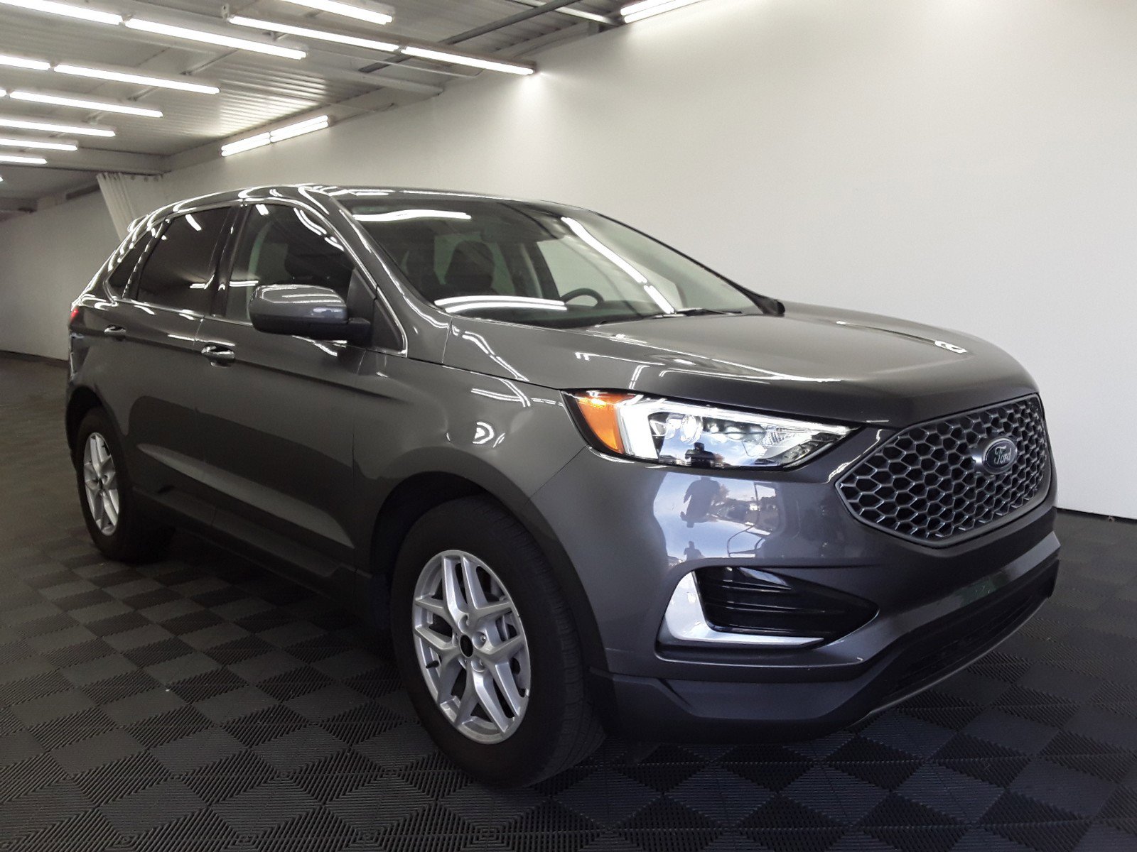 Used 2023 Ford Edge SEL AWD