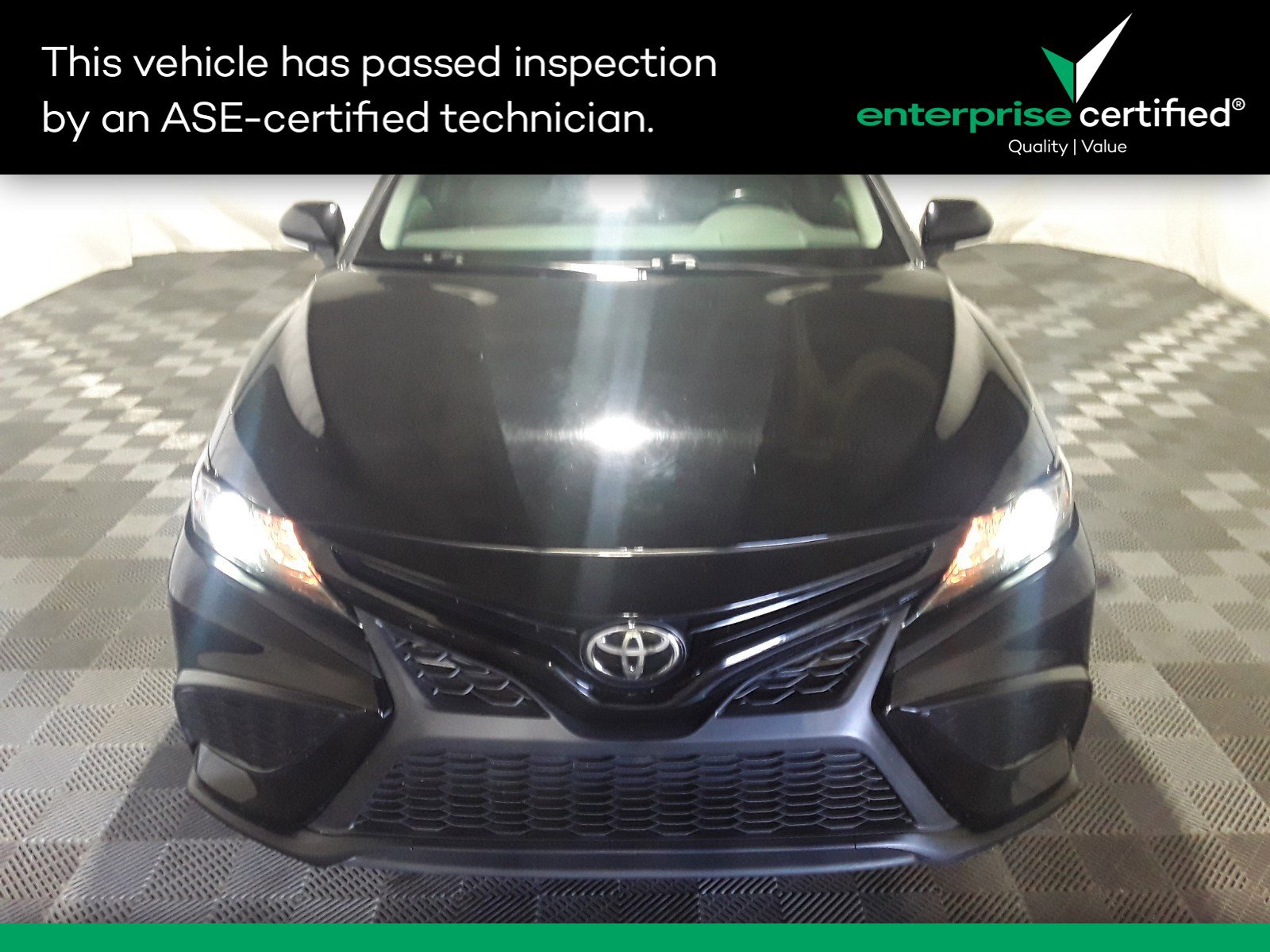 Used 2022 Toyota Camry SE Auto