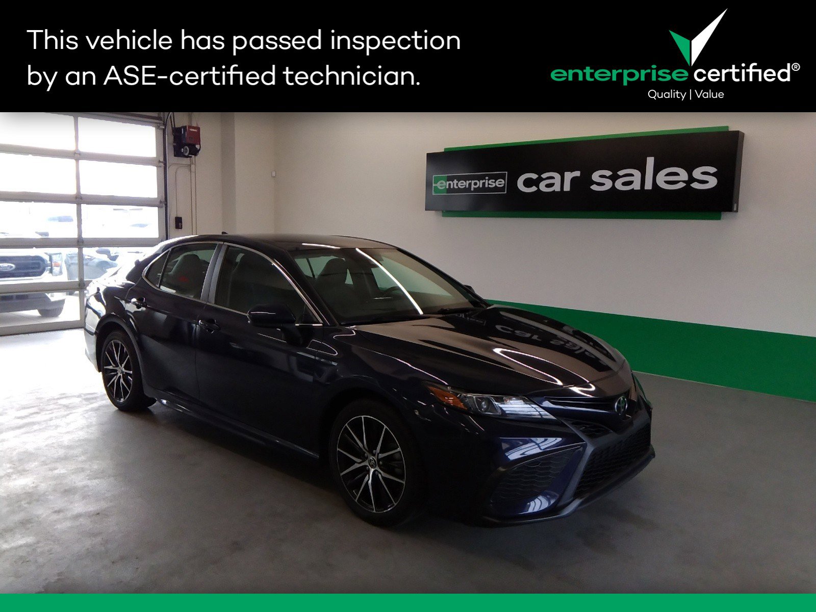 Used 2021 Toyota Camry SE Auto