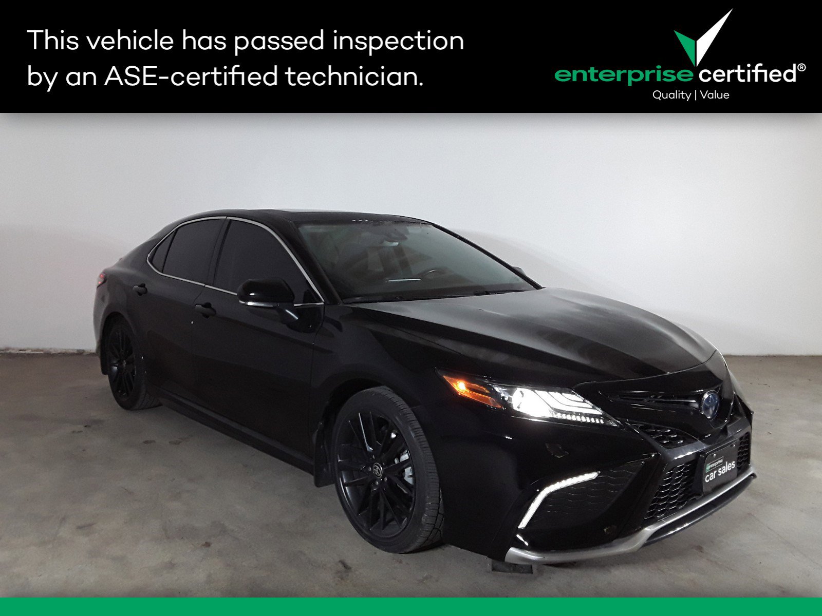 Used 2022 Toyota Camry Hybrid XSE CVT