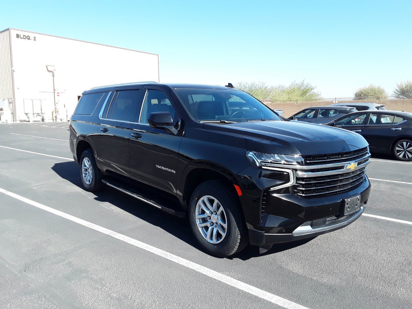 2023 Chevrolet Suburban 4WD 4dr LT