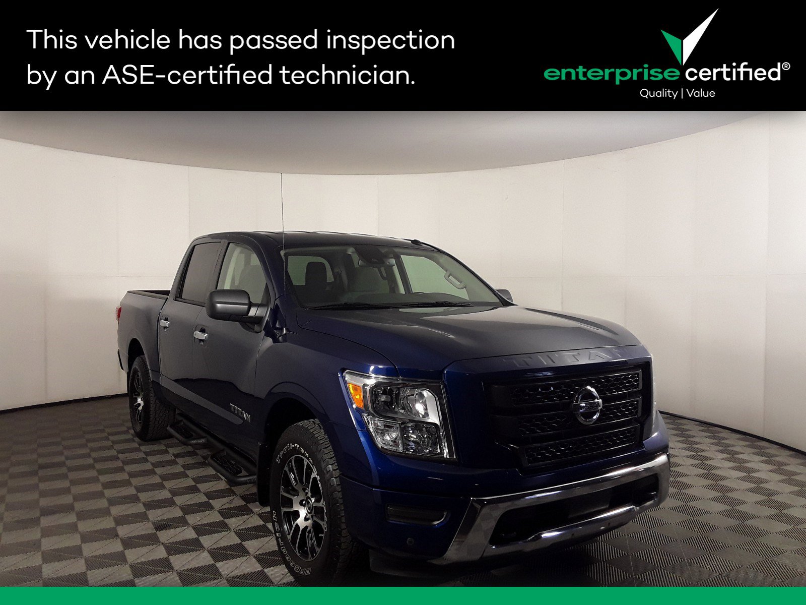 Used 2021 Nissan Titan 4x4 Crew Cab SV