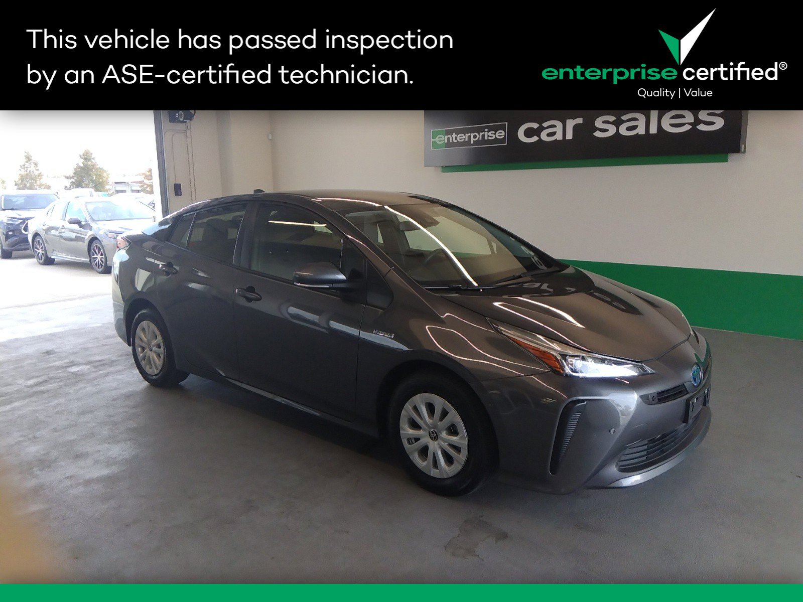 Used 2022 Toyota Prius LE