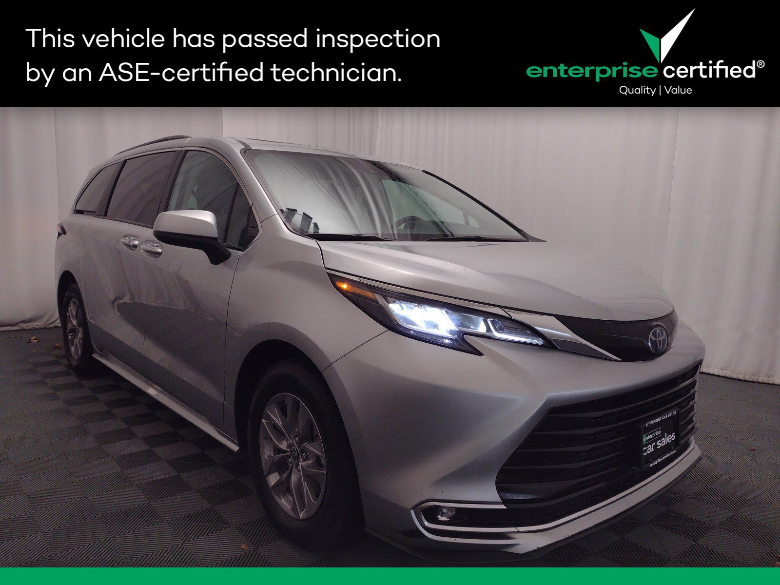 Used 2023 Toyota Sienna XLE FWD 7-Passenger