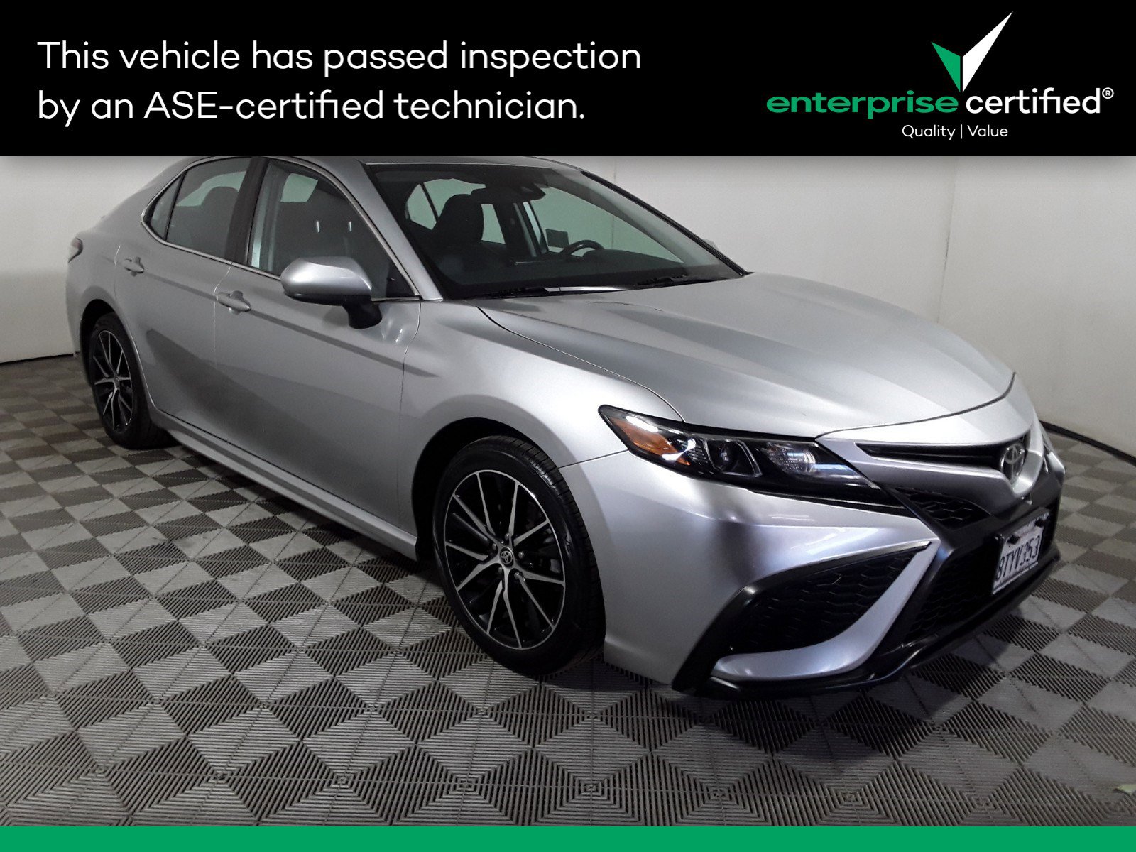 Used 2021 Toyota Camry SE Auto