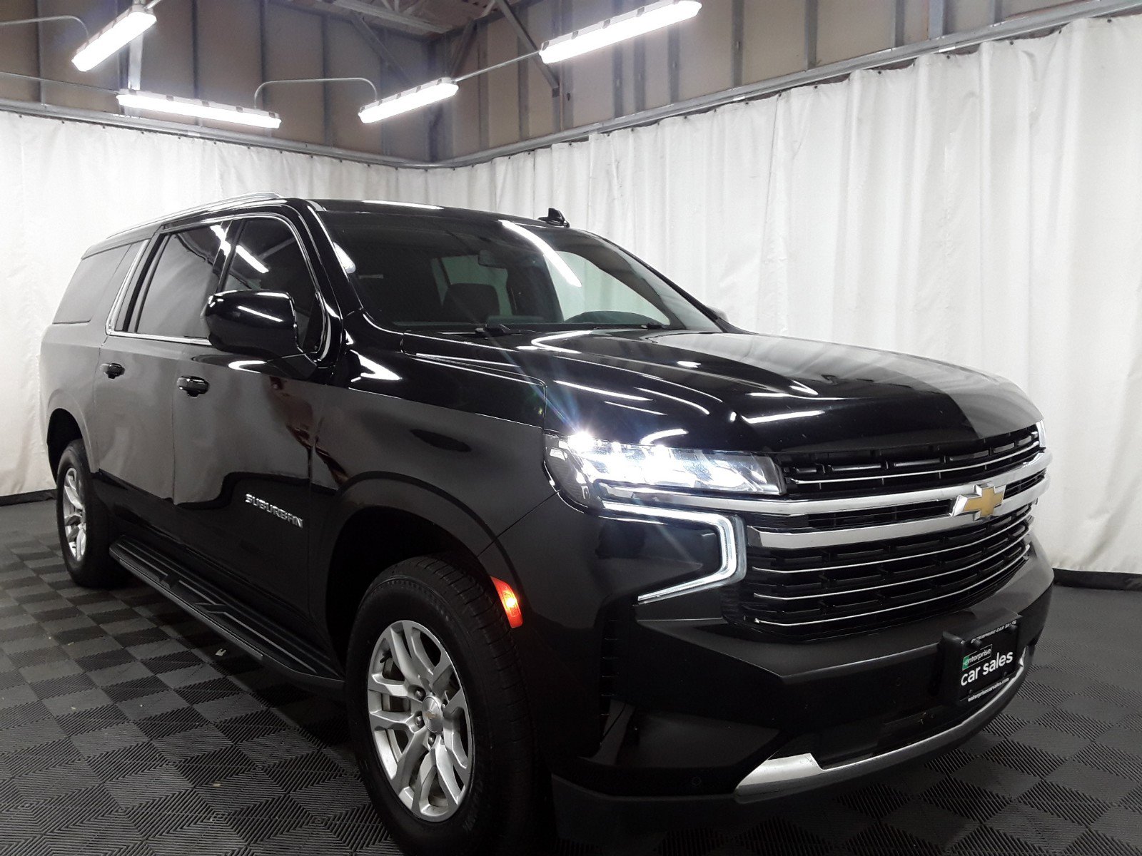 2023 Chevrolet Suburban 4WD 4dr LT