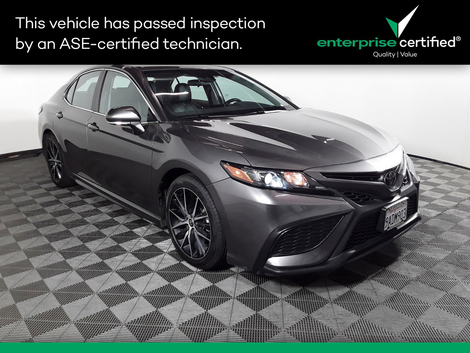 Used 2022 Toyota Camry SE Auto