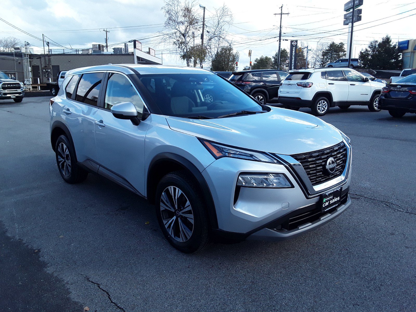 2022 Nissan Rogue AWD SV