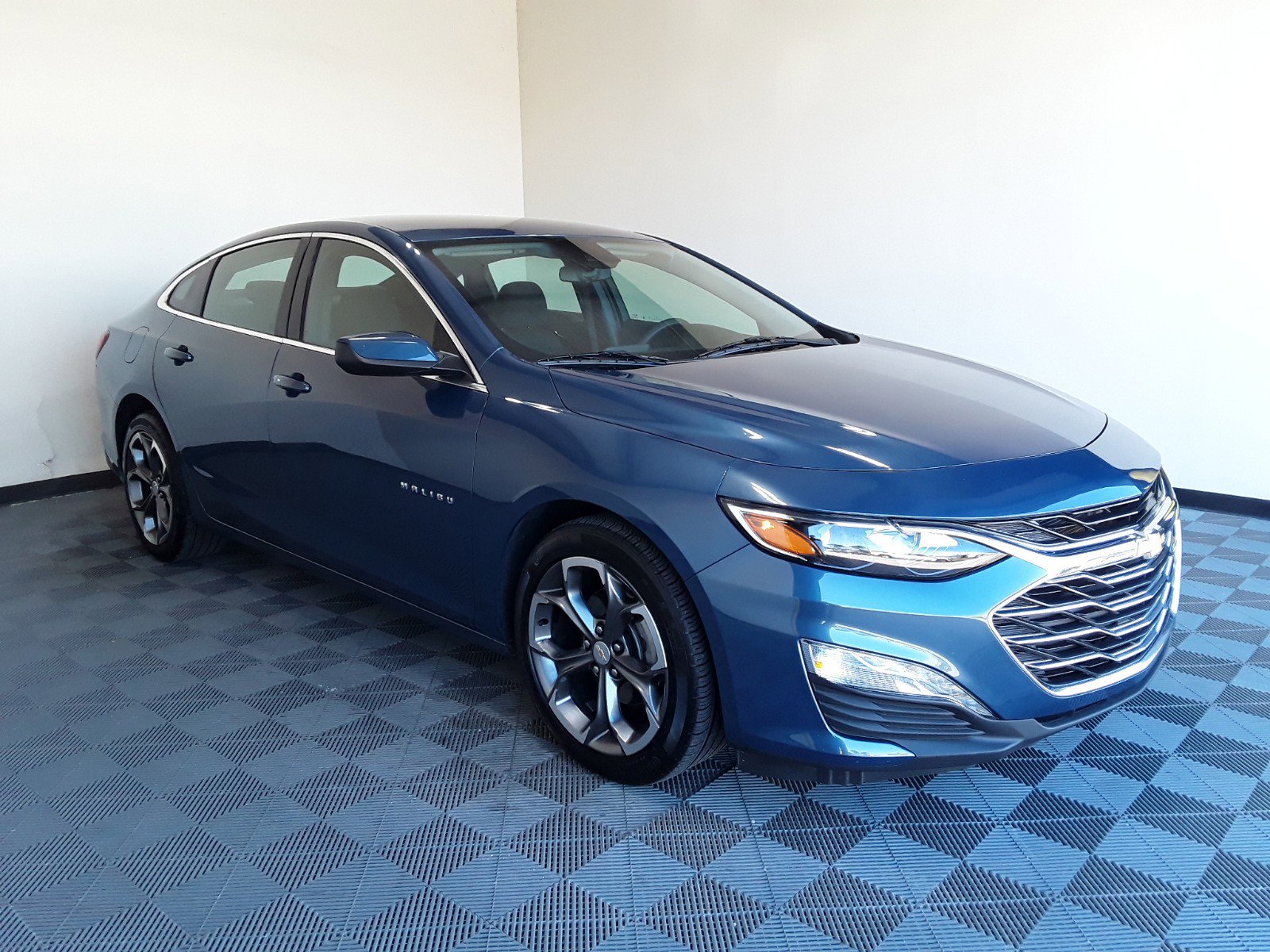 Used 2024 Chevrolet Malibu LT 4dr Sdn