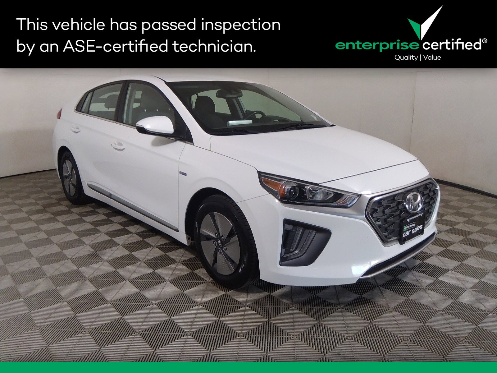 2020 Hyundai Ioniq Hybrid SE Hatchback