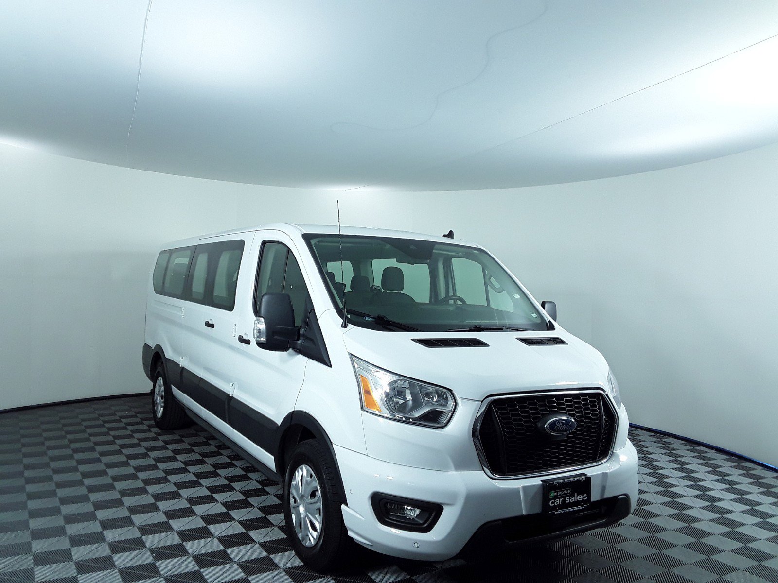 2021 Ford Transit Passenger Wagon T-350 148