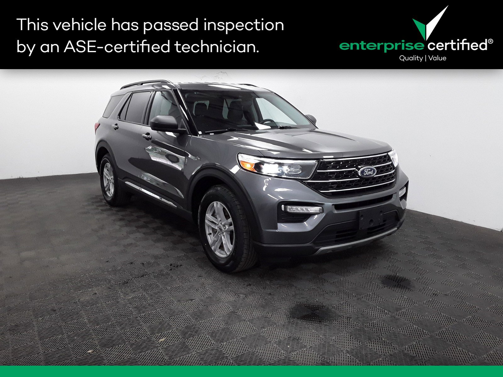 Used 2024 Ford Explorer XLT RWD