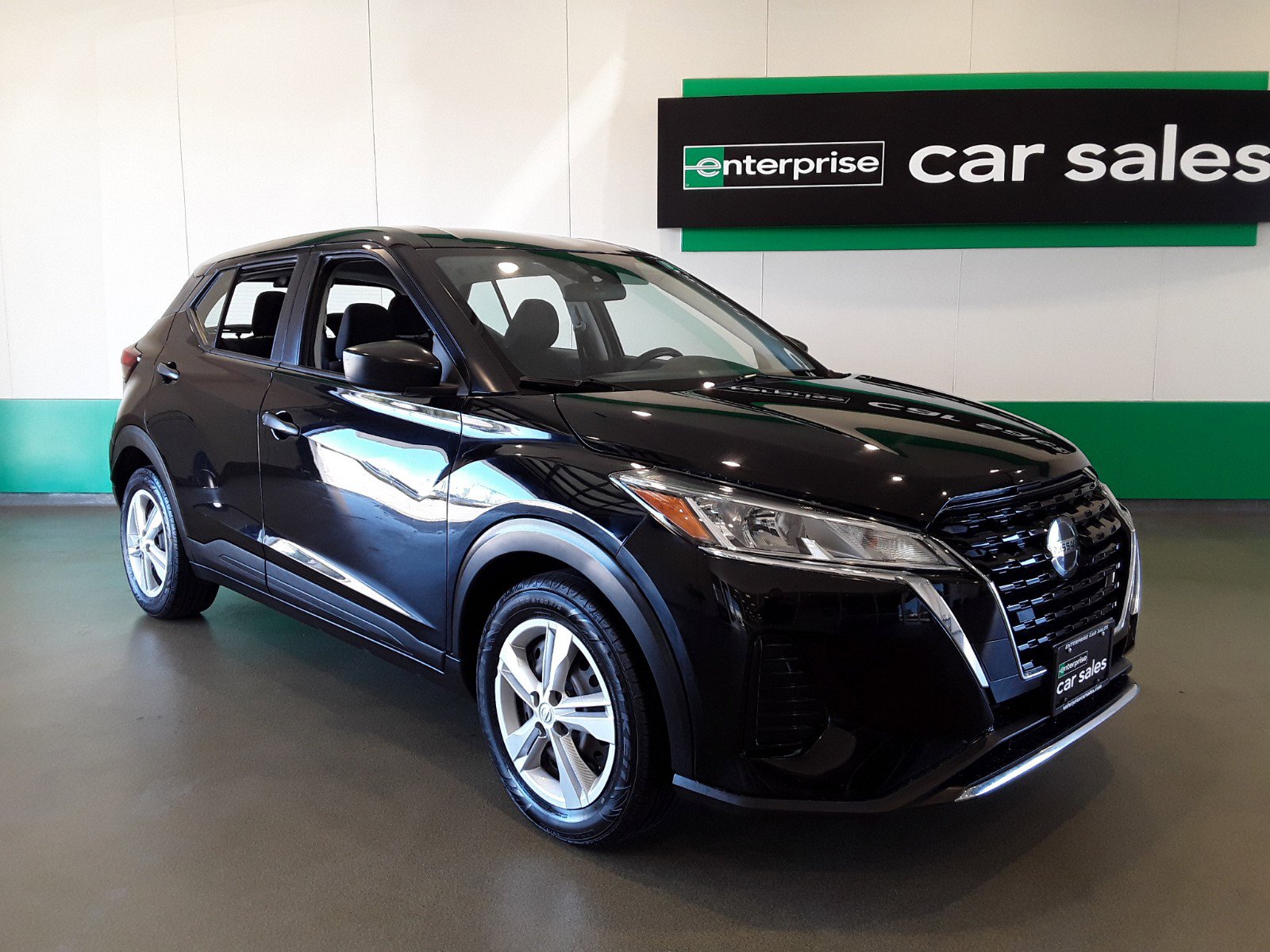 Used 2021 Nissan Kicks S FWD