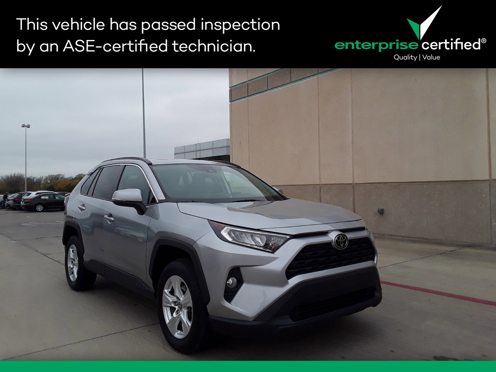 Used 2021 Toyota RAV4 XLE FWD