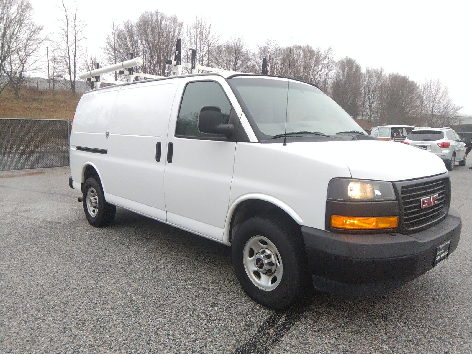 2020 GMC Savana Cargo Van RWD 3500 135