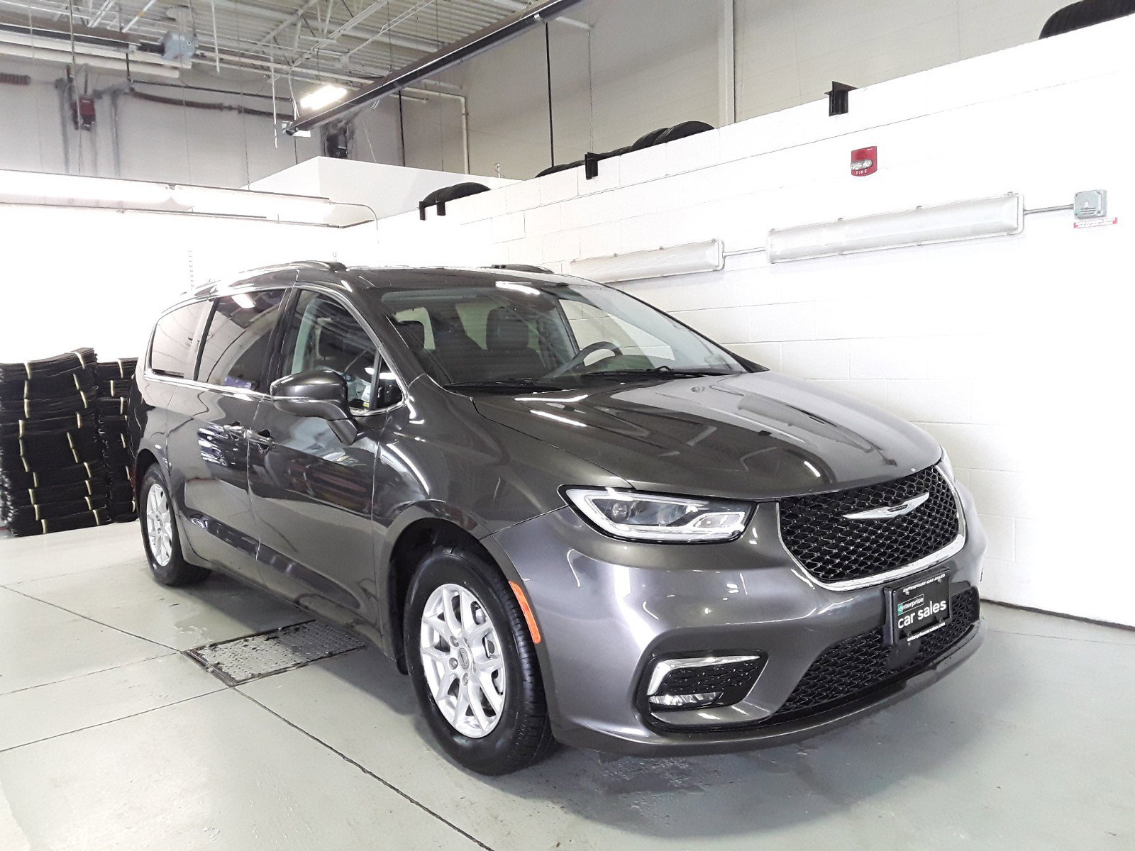 Used 2022 Chrysler Pacifica Touring L FWD