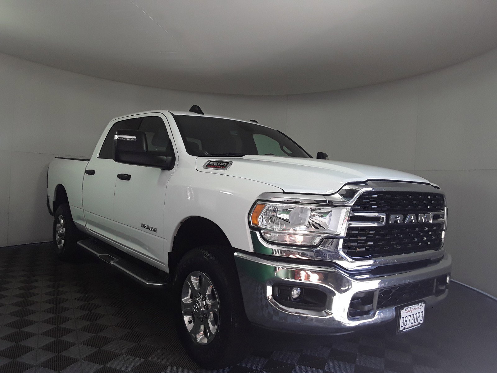 2023 Ram 2500 Big Horn 4x4 Crew Cab 6'4