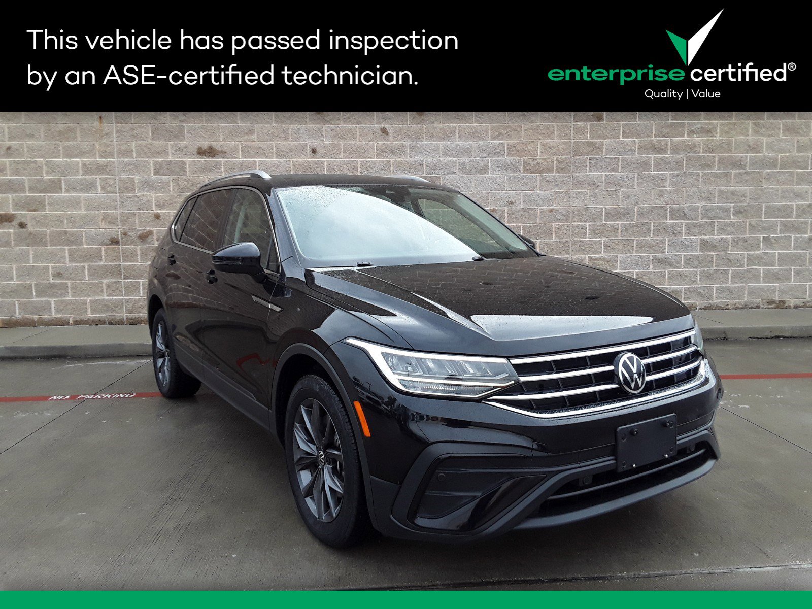 Used 2022 Volkswagen Tiguan SE