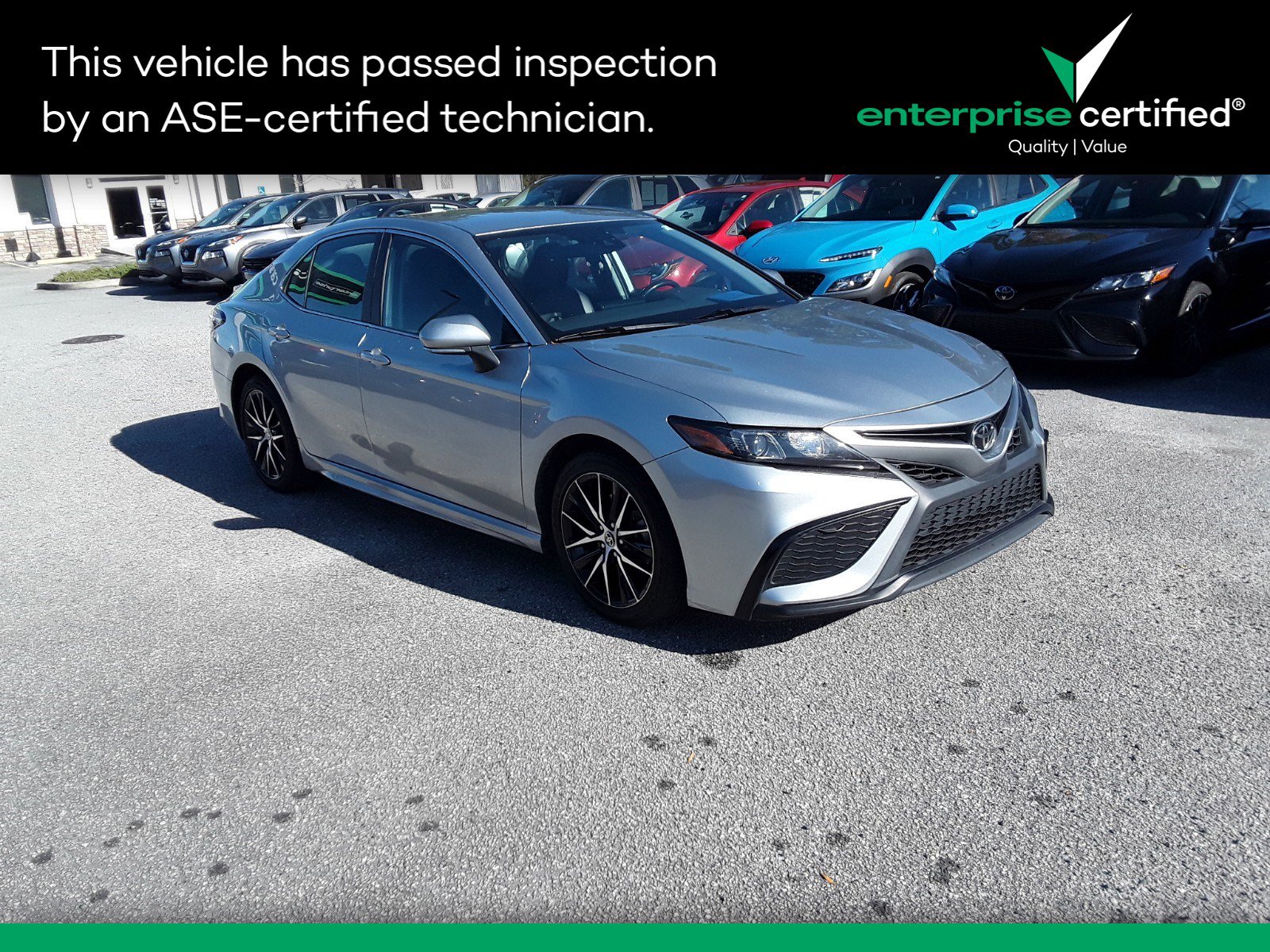 Used 2022 Toyota Camry SE Auto