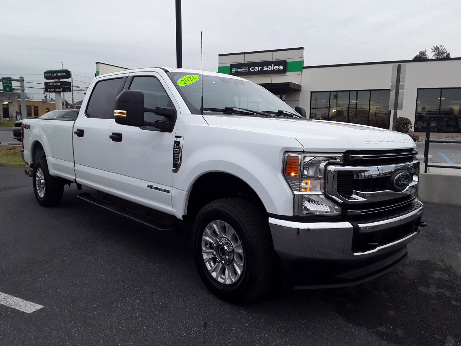 2022 Ford Super Duty F-250 SRW XLT 4WD Crew Cab 8' Box