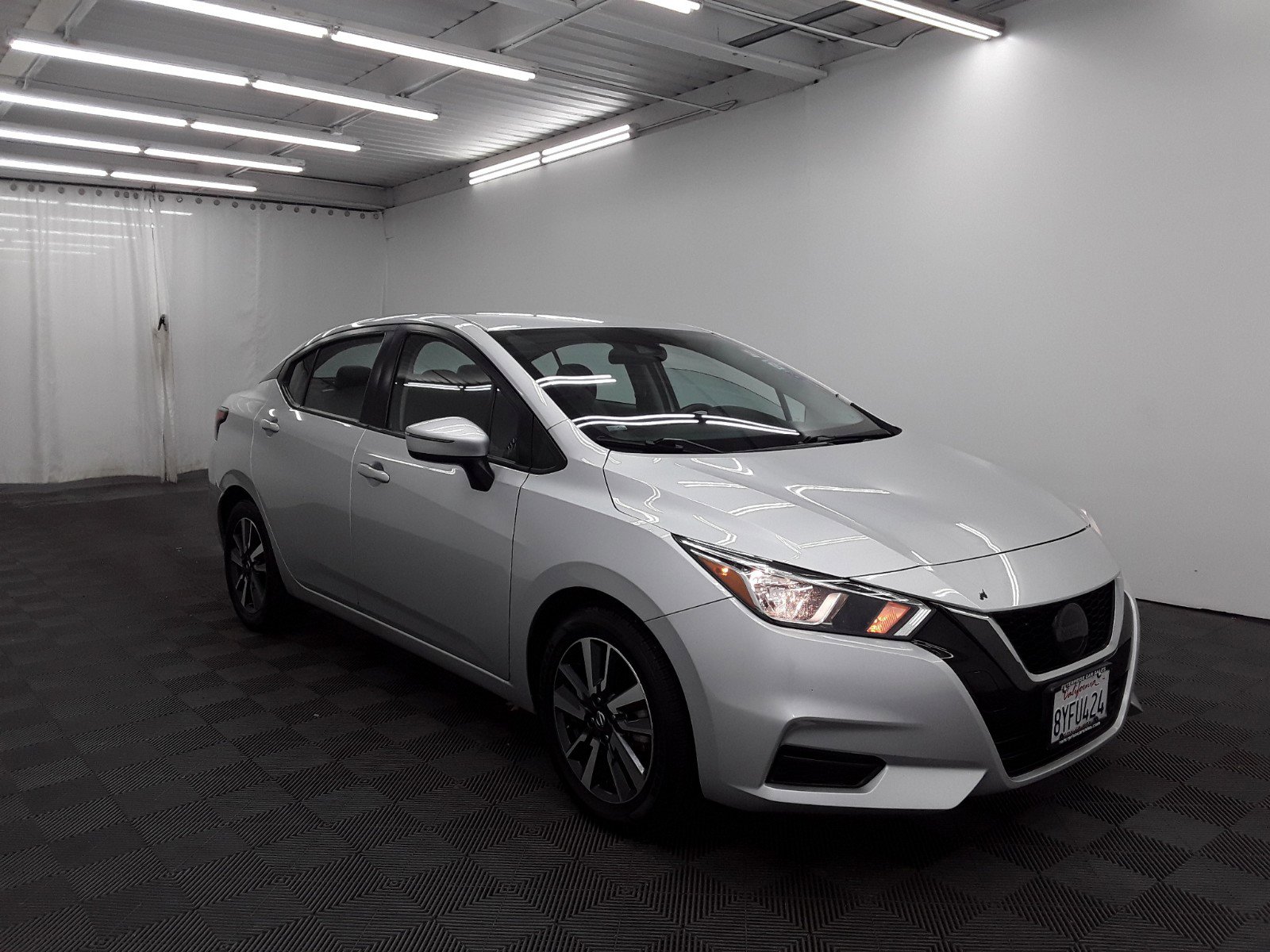 2021 Nissan Versa SV CVT