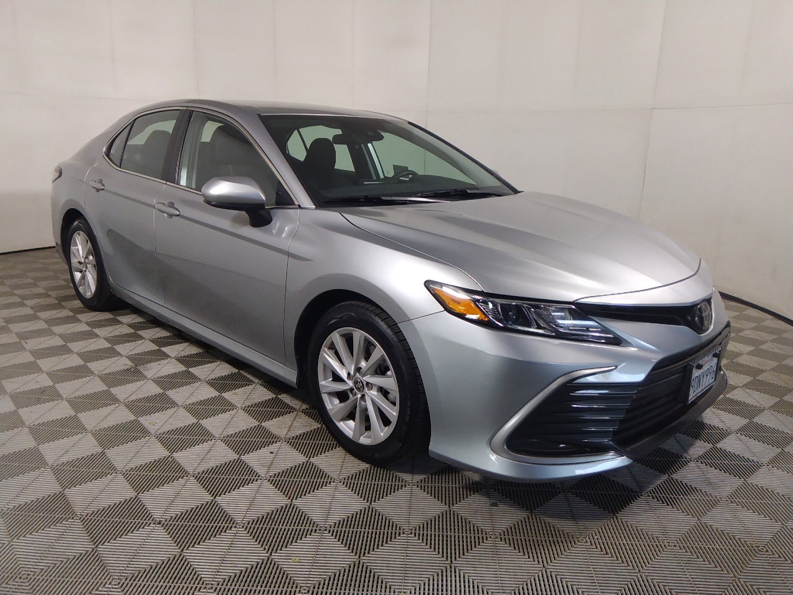 2022 Toyota Camry LE Auto