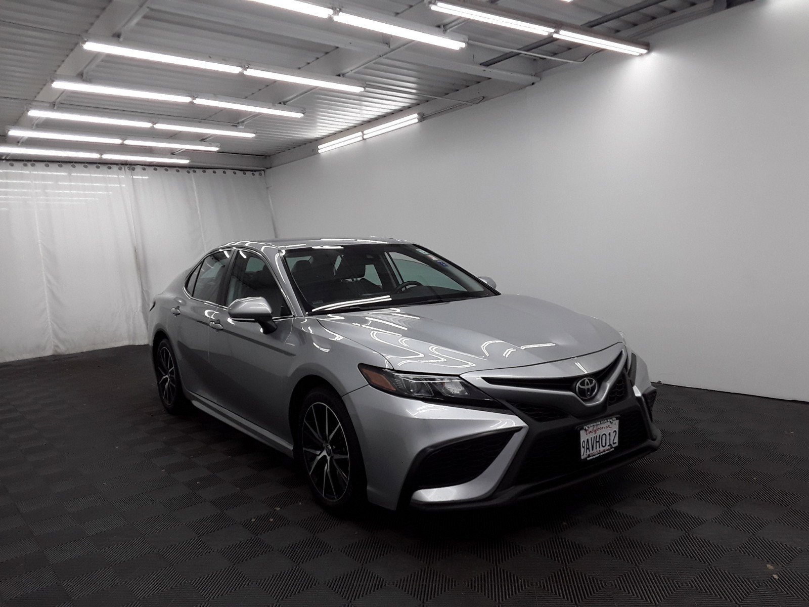 Used 2022 Toyota Camry SE Auto