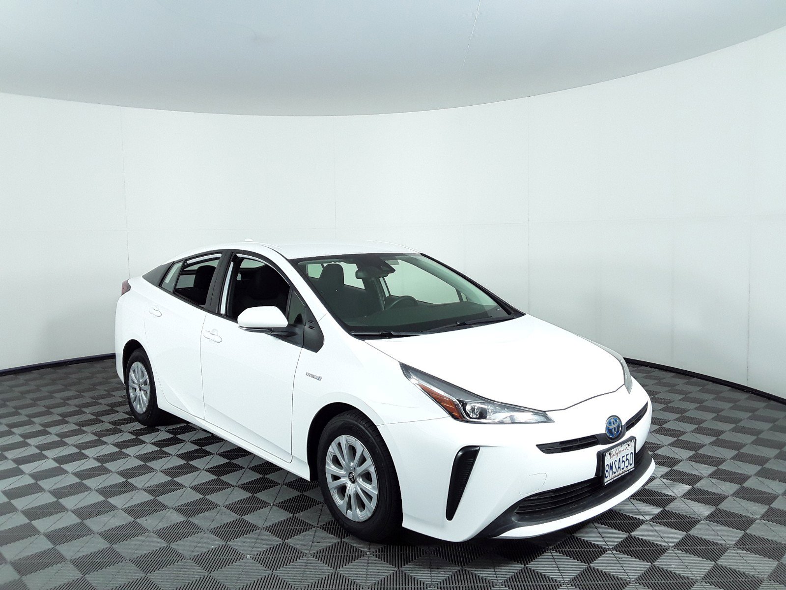 2019 Toyota Prius LE