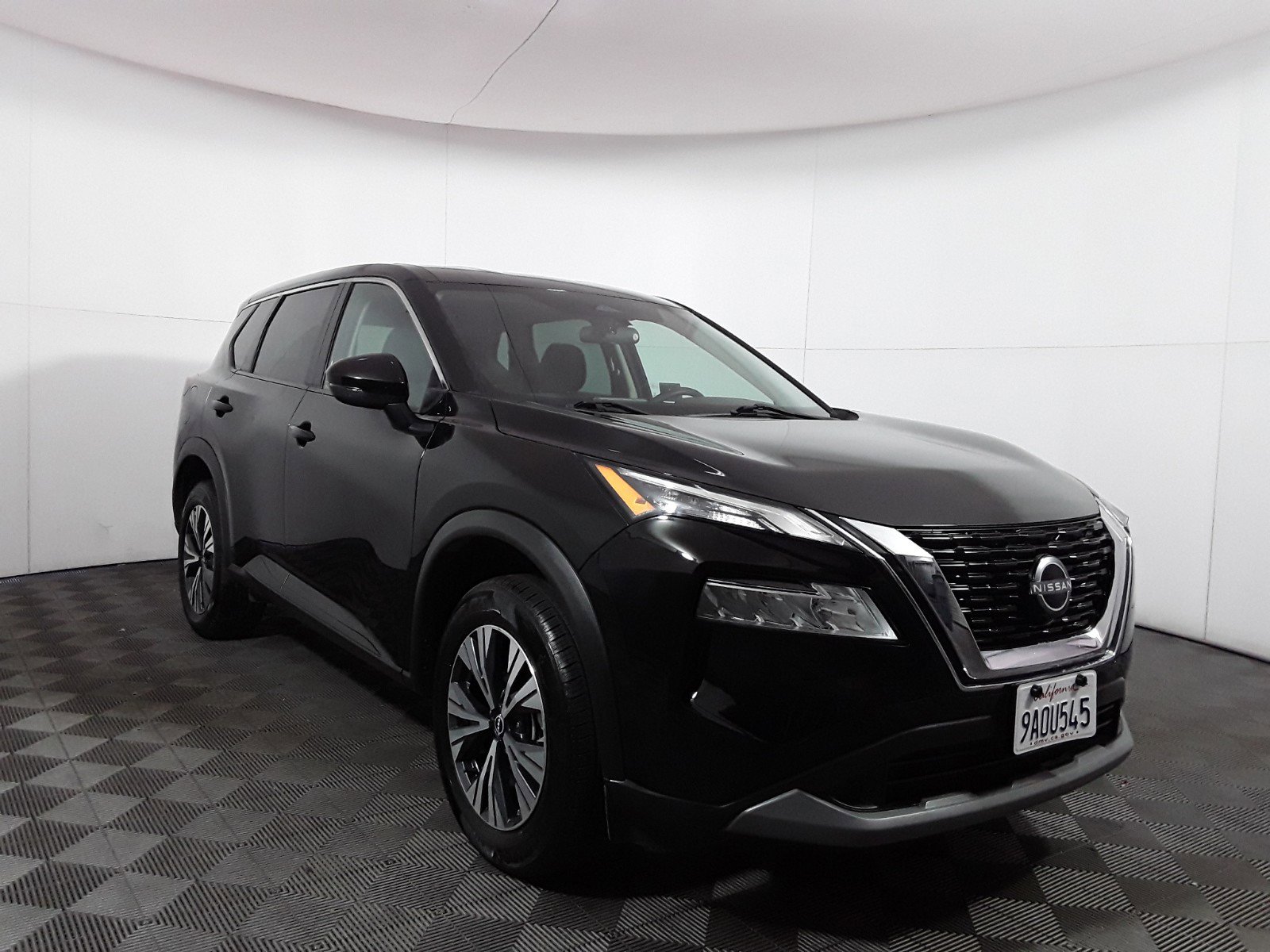 2022 Nissan Rogue FWD SV