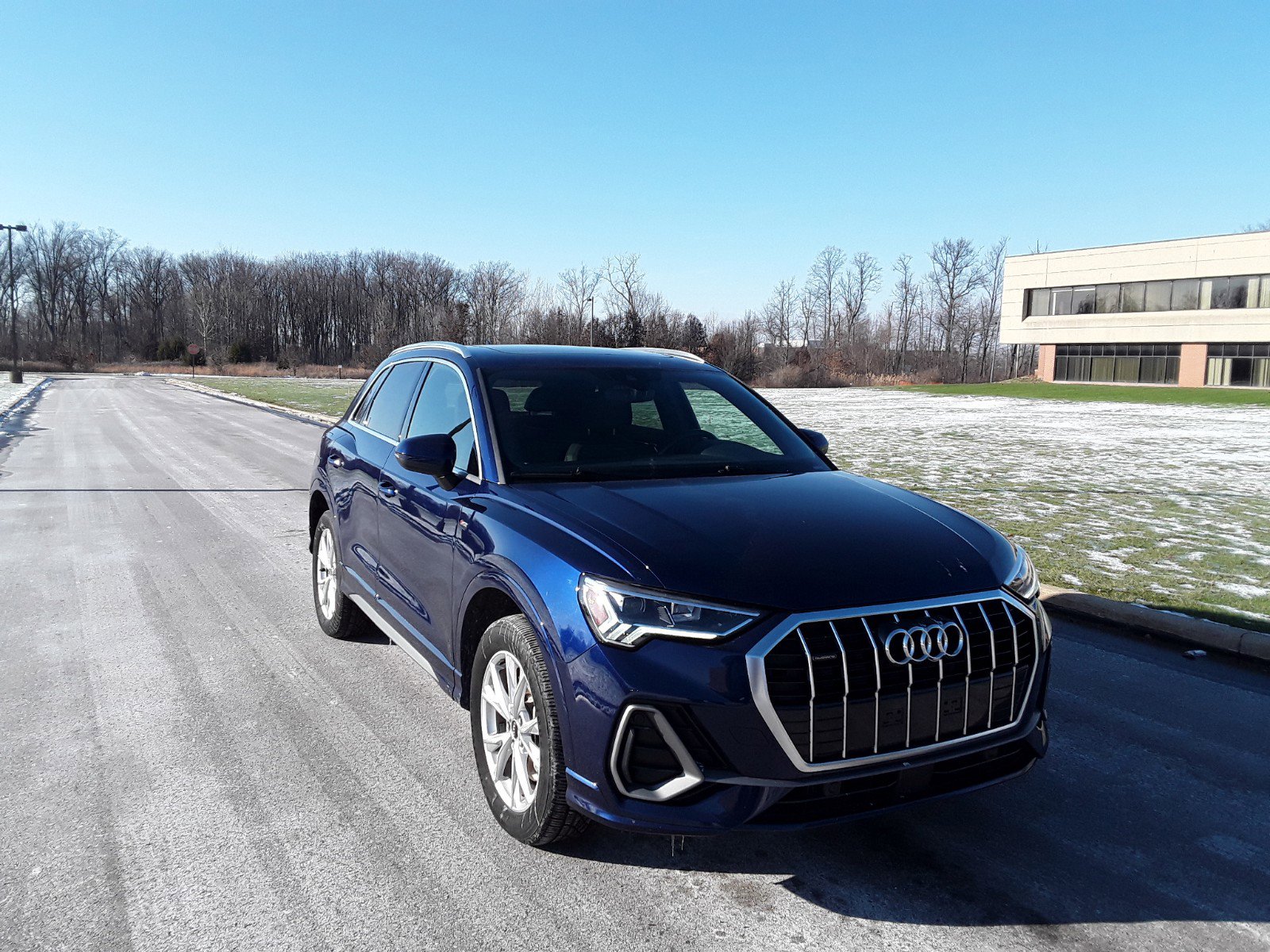 2023 Audi Q3 S line Premium 45 TFSI quattro